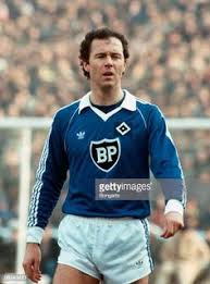 بطولة كأس العالم لكرة القدم 1982 ، البطولة رقم 12 في تاريخ بطولات كأس العالم لكرة القدم و التي أقيمت في أسبانيا في الفترة من 13 يونيو و حتى 11 يوليو ، و قد فاز منتخب إيطاليا بهذه البطولة للمرة الثالثة بعد أن تغلب على. 190 Germany Ideas Ø±ÙŠØ§Ø¶ÙŠ Ù‡ÙˆÙ„Ù†Ø¯Ø§ Ø§Ù„Ø¹Ø§Ù„Ù…