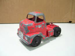 Tootsietoy Red Semi Truck Diecast Car 1960 S Vintage Car Toy Diecast Cars Toy Car Diecast