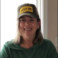 Hope Kwiatkowski's Instagram, Twitter & Facebook