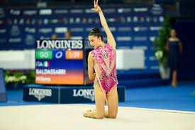 The street is in a pedestrian area just off the main street of chioggia. Federazione Ginnastica D Italia Pesaro 2017 Esordio Iridato Per Agiurgiuculese E Baldassarri Alexandra Tra Le Migliori Otto Al Mondo Con La Palla Domani Diretta Su Volare Tv