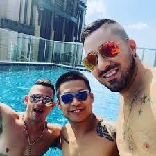 Omg it's BRENT EVERETT and MOCHA