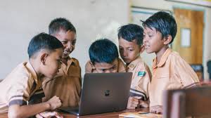Pendidikan Berbasis Komunitas: Meningkatkan Kualitas Pendidikan di Desa |  Cikoneng