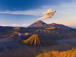 Gambar gunung meletus bencana gunung meletus merupakan salah satu bencana alam yang cukup membahayakan bagi setiap orang. Contoh Gambar Mewarnai Pemandangan Gunung Meletus Kataucap