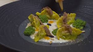 Un piatto dal sapore intenso. I Vespri Pasta Fresca Con Broccoli Arriminati Youtube