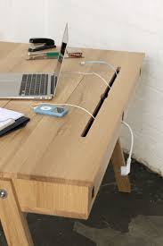 Schreibtisch Massiv Eiche Nussbaum Handgearbei Arbeitsplatz Eiche Handgearbei Massiv N Office Table Design Office Desk Designs Home Office Design