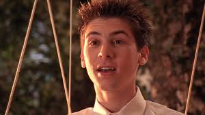 Reese s'envole au-dessus des nuages