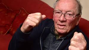Legendary Suffolk boxing promoter hangs up his gloves after six decades
