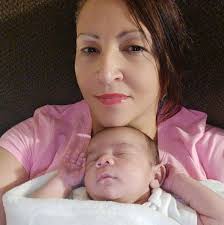 Recker joins women's healthcare team Family Nurse Practitioner Kim Locklear  Recker has joined UNC Health Southeastern's women's healthcare team. Recker  provides obstetric care at Southeastern Women's Healthcare at The Oaks in  Lumberton