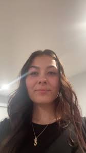 Hollie Hyatt's Instagram, Twitter & Facebook