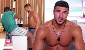 After watching ksi and logan paul's debut professional boxing fight, love island star and professional boxer tommy fury wants in. Tommy Fury Love Island Star Admits He Can T Make A Cup Of Tea Tv Radio Showbiz Tv Express Co Uk