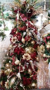 Burgundy And Gold Christmas Tree Ideas Www Silkscapesindiana Com Christmas Tree Themes Christmas Tree Decorations Victorian Christmas Tree