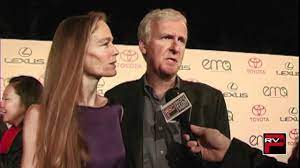 Before james, linda was married to bruce abbott from 1982 until 1989. James Cameron Suzy Amis Cameron At 2010 Ema Awards Youtube