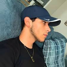 Italo Felix Dill'Erva (@italofd)