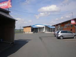 Tschechen markt nahe der grenze (bayern, tschechien, basar). Ihr Einkaufsfuhrer Fur Schopping In Tschechien Urlaub Hotel Und Touren Buchen Reisetipps Und Aktuelles