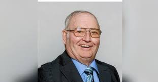 Karin Hines's Instagram, Twitter & Facebook