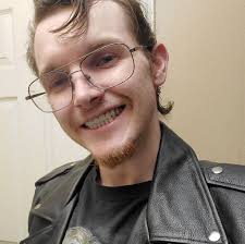 Last week, we did something that we haven't done in a long, long time…  deinstalled the Alma King from exhibit. This specimen, perhaps the world's  best rhodochrosite crystal, may not taste like