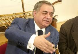 Άλλοι γεννηθήκαν στο εξωτερικό από γονείς με. Efyge Apo Th Zwh O Gnwstos Efoplisths Gerasimos Agoydhmos Fthis Gr