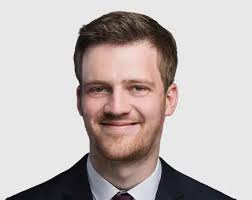 Executive Story: How Siemens Achieved Touchless Manufacturing Scheduling  Through AI and Real-time Worker Guidance