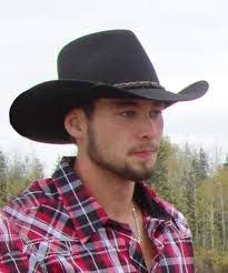 Darryl Ouellette's Instagram, Twitter & Facebook