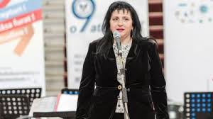 În cursul zilei de 11 februarie 2021, ca urmare a obținerii autorizărilor legale de la instanța competentă, sunt efectuate percheziții domiciliare la 3 instituții publice situate pe raza județelor iași și suceava. Cadere Fatala Procuroarea Ramona Bulcu S A Aruncat De La Etajul 5 Din Cladirea Parchetului General In Varsta De 52 De Ani Bulcu A Fost Purtatoare De Cuvant A Piccj In Perioada