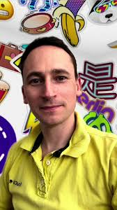 “When London gives you Lemons…” Some animation just for fun! A somewhat  Picasso inspired @clint.stevenson performing in London’s Southbank. #london  #animation #southbank #busking #streetperformer ...