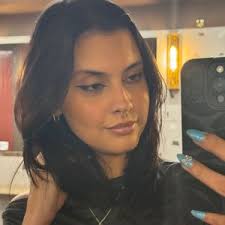 Luana Dias (@luanadias7)