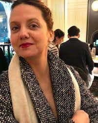 Lorraine Pellerin's Instagram, Twitter & Facebook