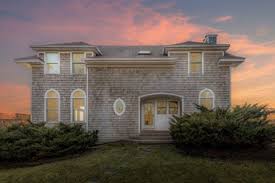 The population was 3,079 at the 2010 census. 56 South Country Road Westhampton Ny 11977 Compass