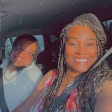 Kendra Toney's Instagram, Twitter & Facebook