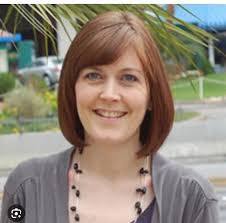 Lori Doughty's Instagram, Twitter & Facebook