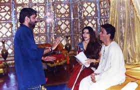 Shah rukh khan, also known by the initialism srk, is an indian actor, film producer, and television personality who works in hindi films. Shah Rukh Khan Iamsrk Twitter