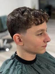 Hello Everyone, My name is Yang Moua and I am a new barber located in  Owasso. I have relocated from Alaska here and trying to build new clients.  I am doing haircuts