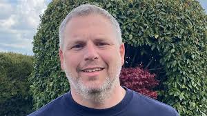 How an Essex dad came from the 'darkest point' to launch a men's support  group preventing suicide