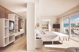 Enter your desired dates in the search form above to see room rates for allsun hotel barlovento. Allsun Hotel Barlovento Bietet Urlaubsgasten Ab Sofort Auch 34 Luxuriose Suiten Mit Presseportal