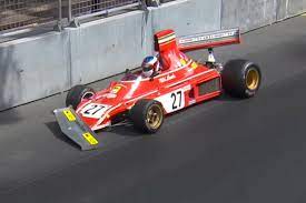 After two years, the monaco grand prix is back! Formel 1 Historischer Gp Alesi Crasht Mit Lauda Ferrari Von 1974 Auto Bild