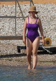 Εμενα μου αρεσει η katy perry εσας?τι θα λεγατε να παμε να δουμε μερικα βιντεακια? Eq0ryqxlmujf4m