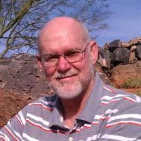 Daniel Holdaway's Instagram, Twitter & Facebook