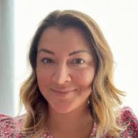 Amanda Layton's Instagram, Twitter & Facebook