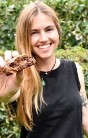 Lori Mcginley's Instagram, Twitter & Facebook