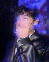 Jeremy Peter's Instagram, Twitter & Facebook