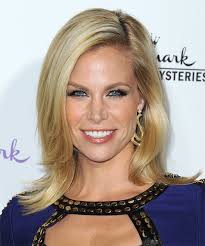 Ark hairstyle item id list. Brooke Burns Hairstyles Hair Cuts And Colors