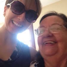 1 ano sem você 👵🏻♥️ 1 ano sem minha alma gêmea, minha metade, minha  Rainha 👑 Saudade do seu cheiro ! Saudade do melhor abraço do mundo!  Saudade de morder a “bisnaguinha” !