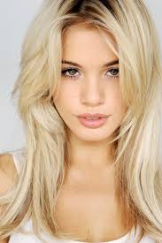 Those with hazel eyes in warm season look best in hair shades with reddish highlights and rich golden tones. Soft Feminine Blond Girl With Hazel Eyes Blonde Hair With Roots Dark Roots Blonde Hair Hair Styles