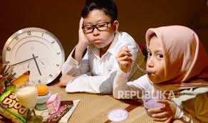 Dan niat di lakukan sebelum fajar hari senin atau kamis. Niat Puasa Senin Kamis Keistimewaan Dan Manfaatnya Republika Online