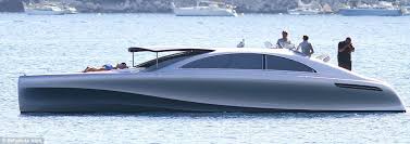 The Mercedes Benz Motor Yacht Can Be Yours For A Cool 1 7 Million Motor Yacht Mercedes Benz Mercedes