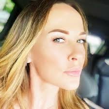 DANIELLE KELSOE BROW & COSMETIC ARTISTRY