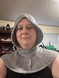 Adjusting fit of knitted dicky