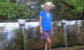 Μετά την περιπλάνησή της στο αιγαίο, η ελένη μενεγάκη επέστρεψε στην… βάση της. Elenh Menegakh Sta Axla H Paroysiastria Lifestyle Thepressroom Gr