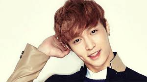 Exo S Lay Updates Fans On His Recovery Exo Lay Korean Idol Variety Show