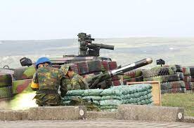 Jul 28, 2021 · 空軍以外購的天兵系統搭配麻雀飛彈、三五快砲等為主力。防空部隊則以愛國者飛彈和天弓飛彈爲主。台灣的防空飛彈密度位居世界第二，可以有效攔阻假想敵的飛彈攻擊 。空軍沒有兵科分別，只有專長區分。 軍官專長：飛行、領航、步兵、砲兵、政戰、飛彈 åœ‹è»é£›å½ˆç³»çµ±çš„åŸºæœ¬å¸¸è­˜ç¯‡part 10 æ¨™æ§é£›å½ˆ å¯°å®‡æœå¥‡ Nidboxè¦ªå­ç›'å­